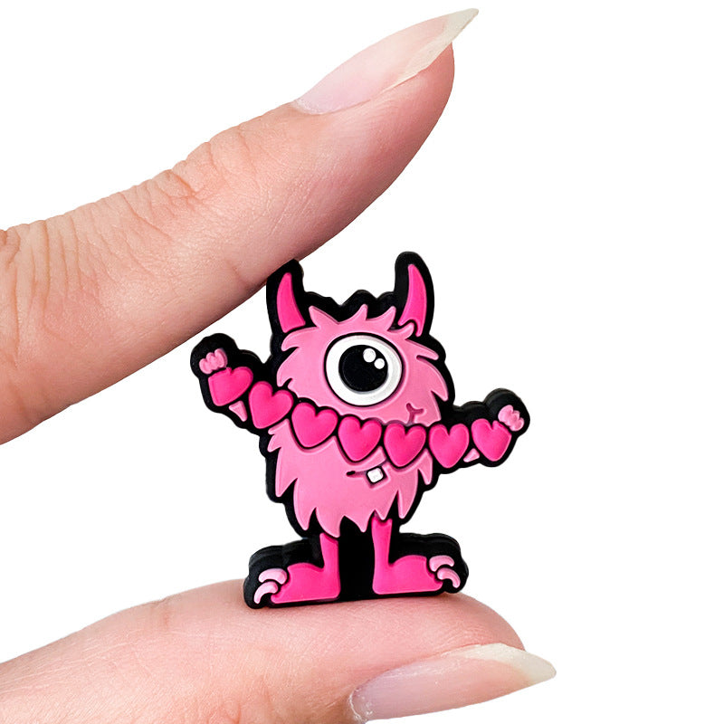 20pcs Silicone Focal Beads One Eye Monster Holding Heart Garland 4