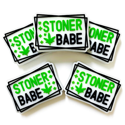 20Pcs Silicone Focal Beads Stoner Babe Green Maple Leaves Text Detail