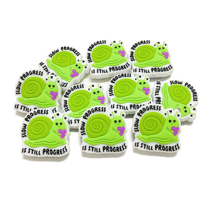 20Pcs Silicone Focal Beads Snail Animals Holding Heart 4