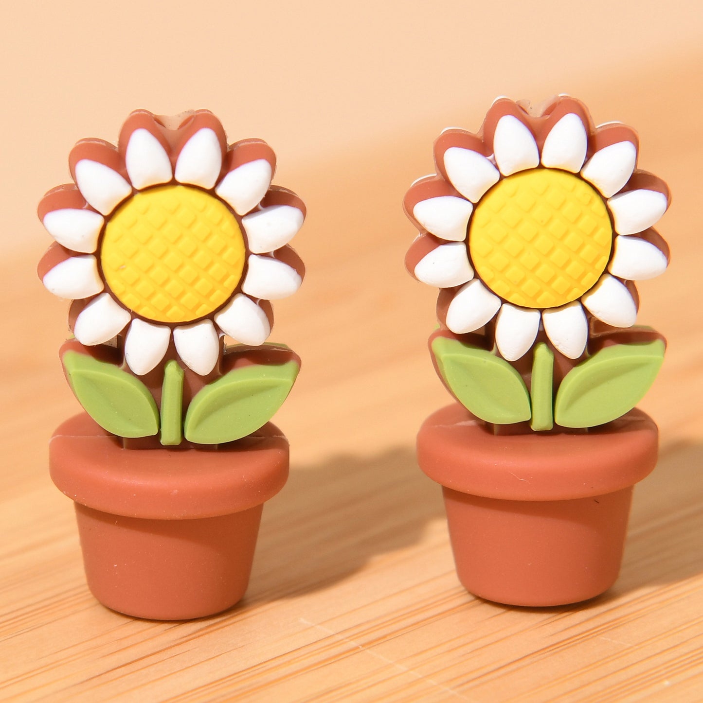 20pcs Silicone Focal Beads Flower Pot Sunflower Yellow White Flower Design 11