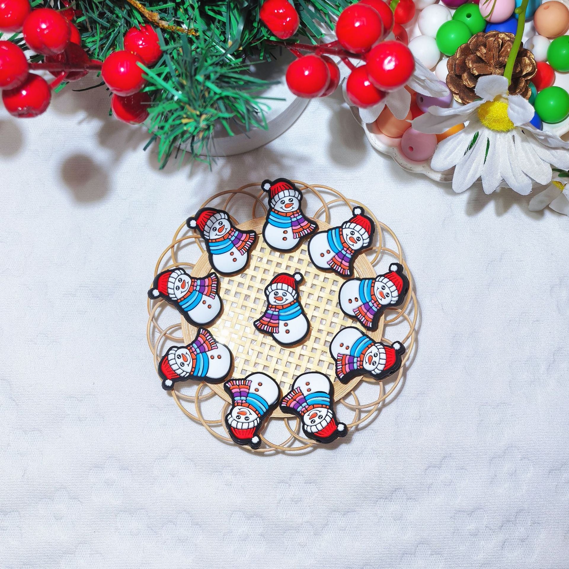 20Pcs Silicone Focal Beads Christmas Snowman Wearing Scarf 4