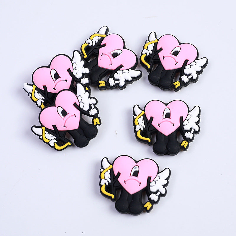 20pcs Silicone Focal Beads Heart Archer Holding Bow and Wing 4