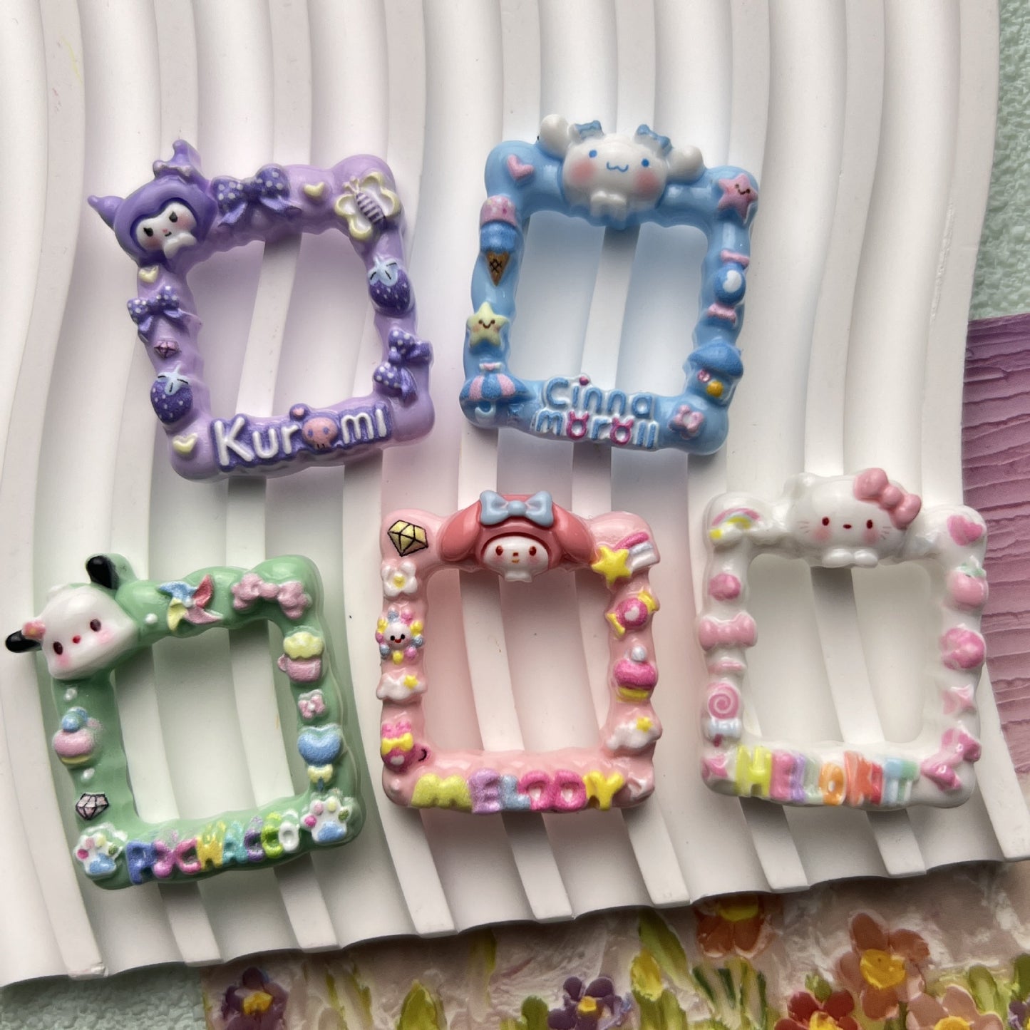 10Pcs Cute Photo Frame Acrylic Beads Bright Sanrio DIY Craft