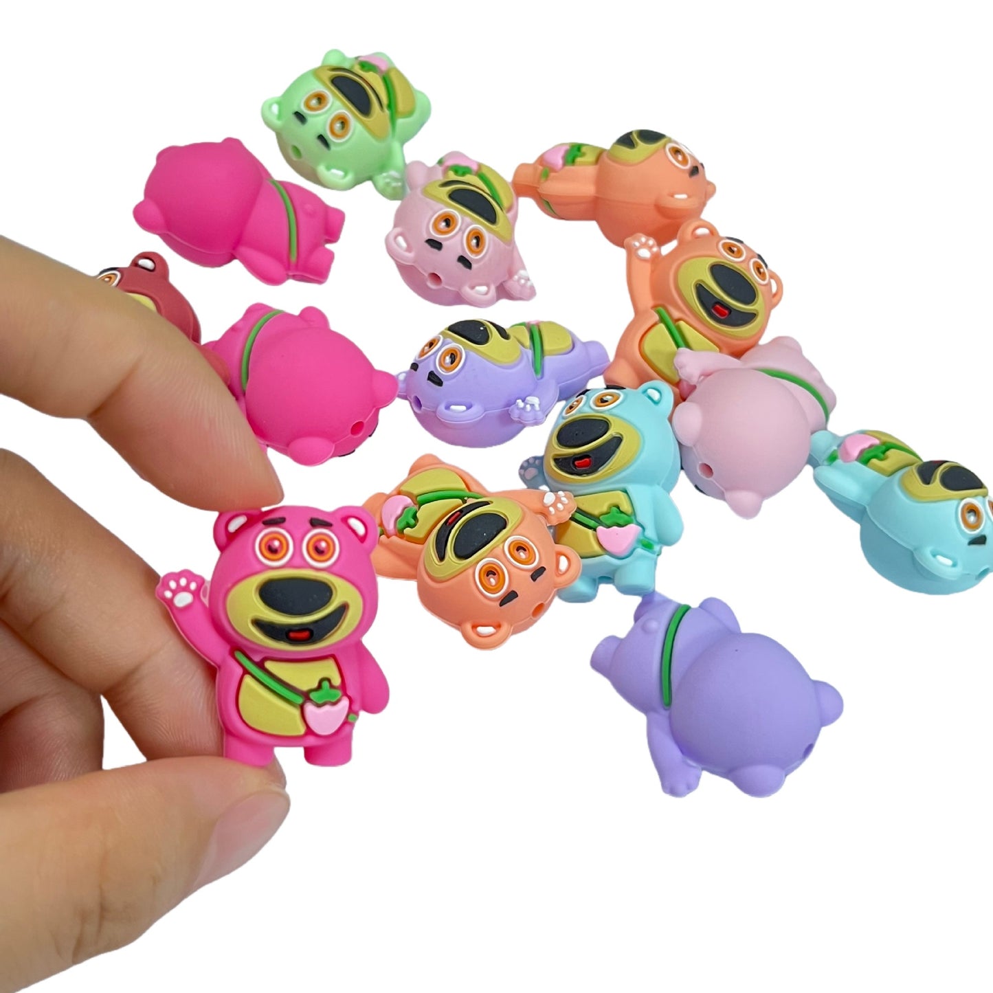 20Pcs Silicone 3D Focal Beads Strawberry Bear Holding Strawberry Charm 4