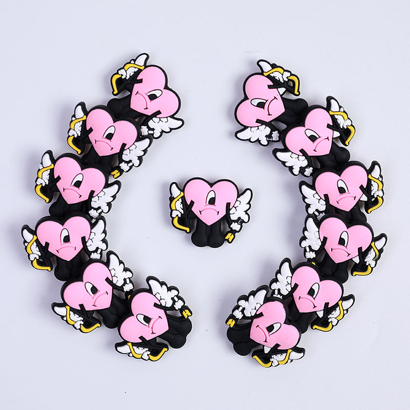20pcs Silicone Focal Beads Heart Archer Holding Bow and Wing 2