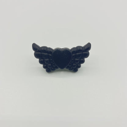 20pcs Silicone Focal Beads Wing Shape with Heart Center 24