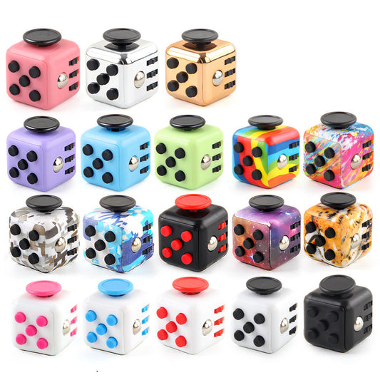Silicone Fidget Cube 6-Function Decompression Desk Toy 3.4cm