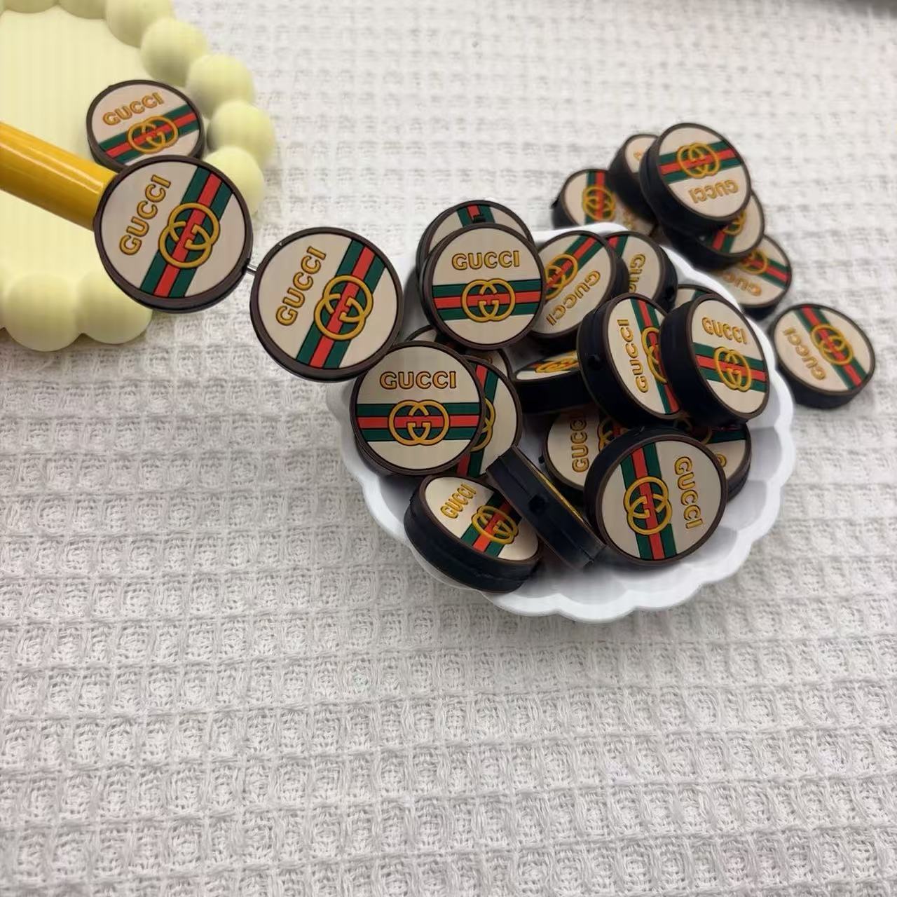 20Pcs Silicone Focal Beads Round Card Brown Green Red Stripe Design 3