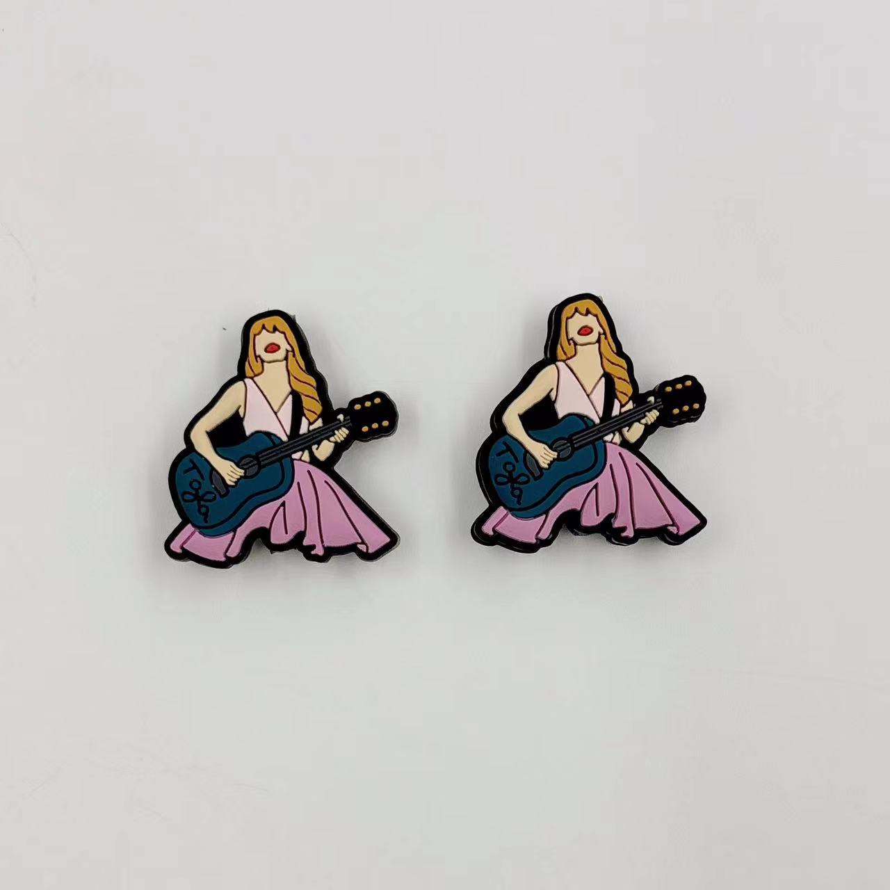 20pcs Silicone Focal Beads Female Musician with Guitar and Red Hat Design 9