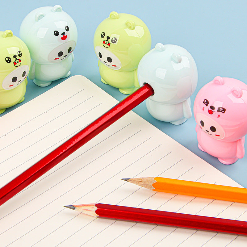Mini Cute Animal Shape Manual Pencil Sharpener Plastic Toy 2
