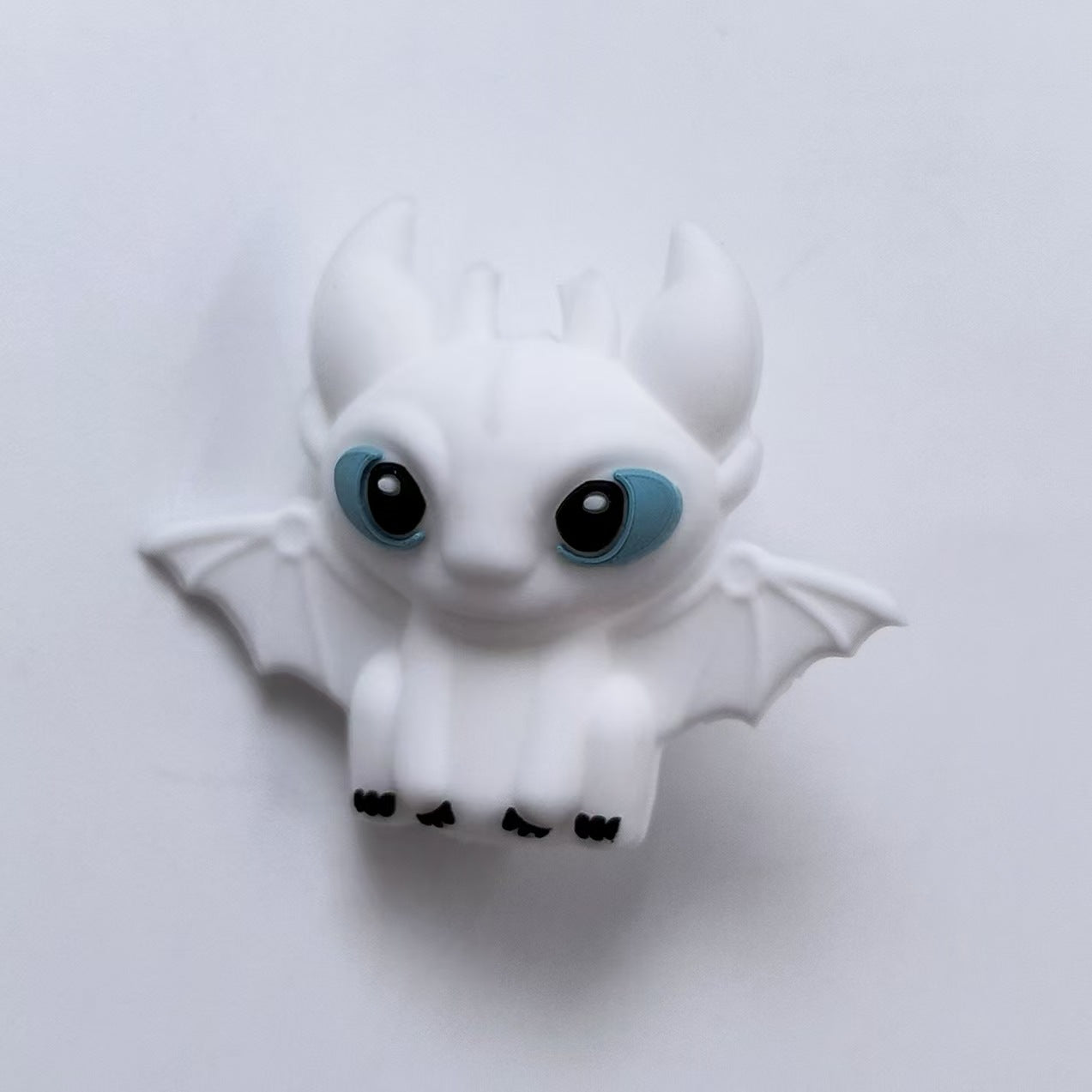 20Pcs Silicone 3D Focal Beads Black and White Dragon Character Sitting Pose 7