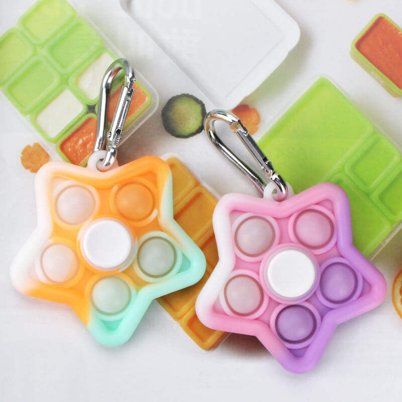 Silicone Star Pop It Fidget Spinner Toy with Keychain 8.1x6.2x3.7cm 11