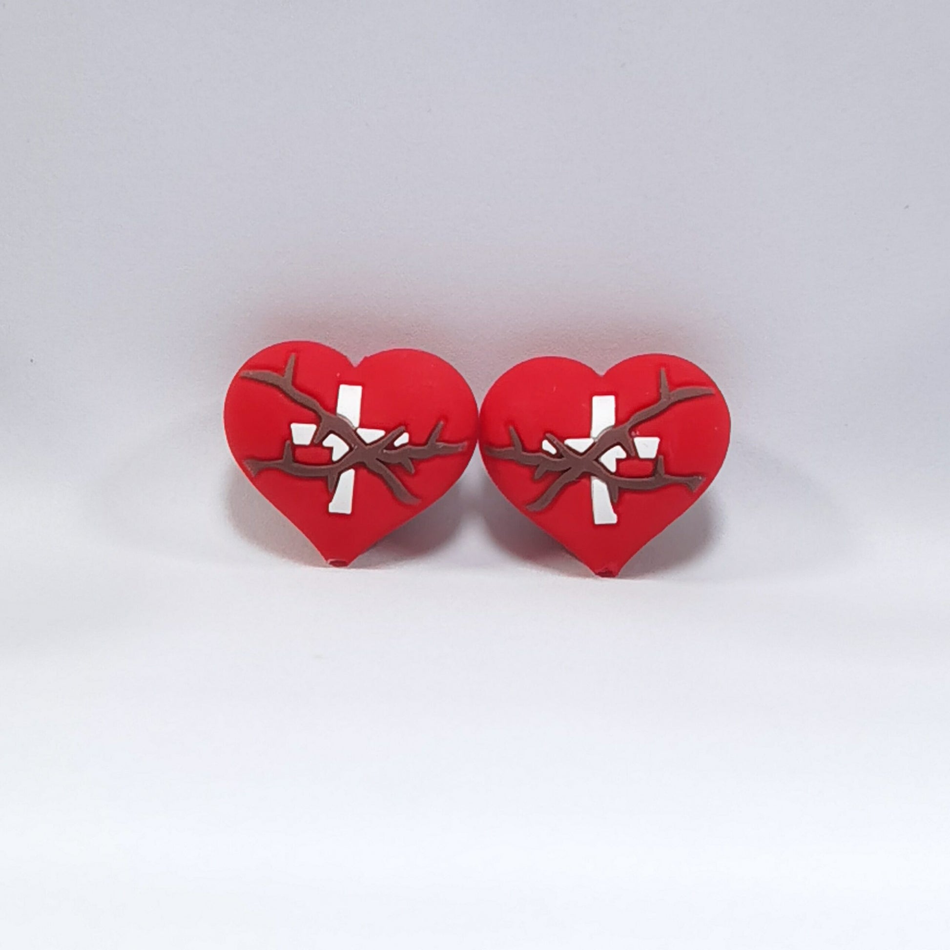 20Pcs Silicone 3D Focal Beads Valentine Cross Branch on Heart Design