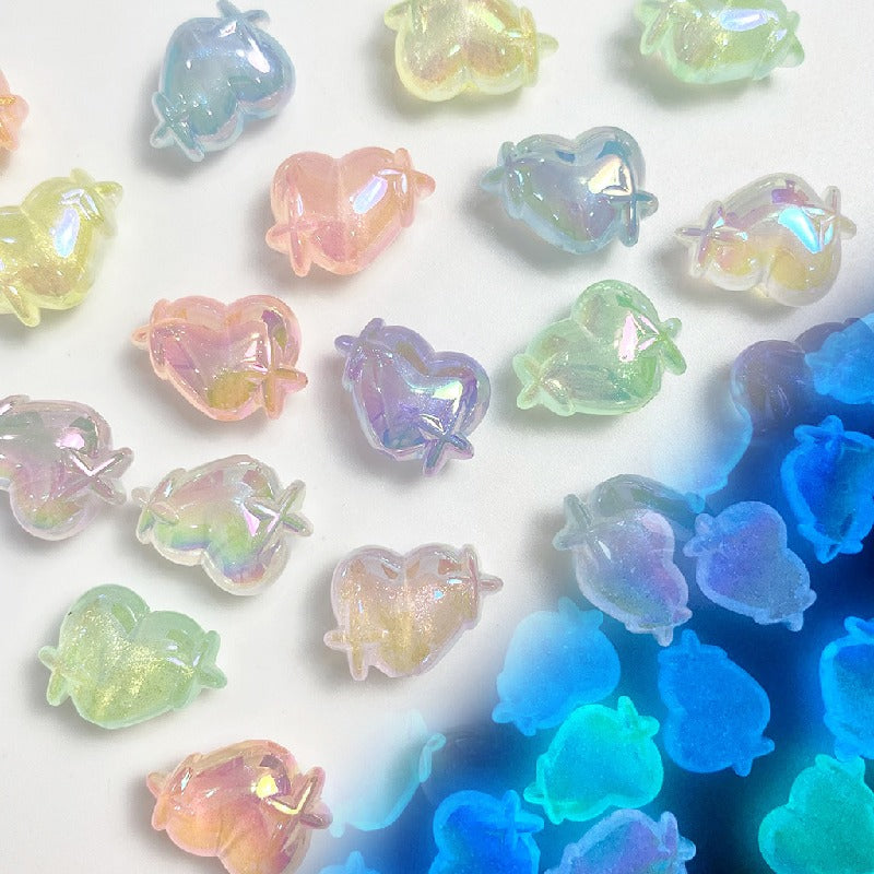 50pcs 14x20mm UV Finish Light In The Dark Heart Star Acrylic Beads 2