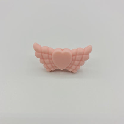20pcs Silicone Focal Beads Wing Shape with Heart Center 19