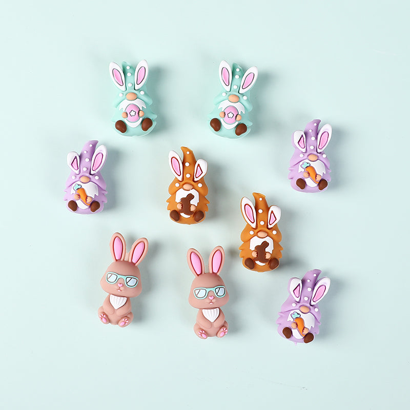 Silicone 3D Focal Beads Easter Bunny Holding Carrot Detail 4