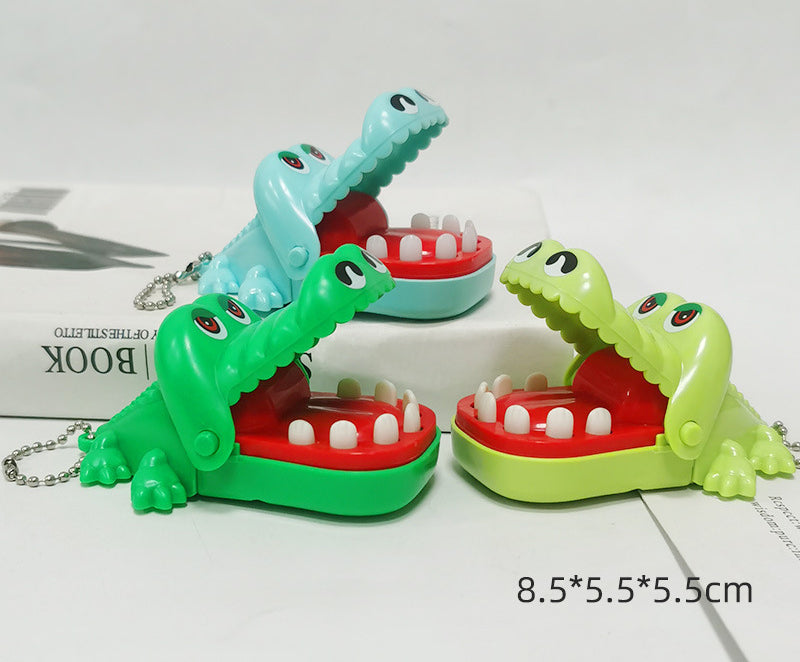Mini Crocodile Bite Game Prank Toy Keychain Plastic 8.5cm 3