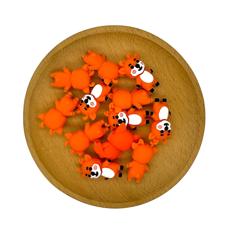 20Pcs Silicone 3D Focal Beads Orange Deer Front Facing 2