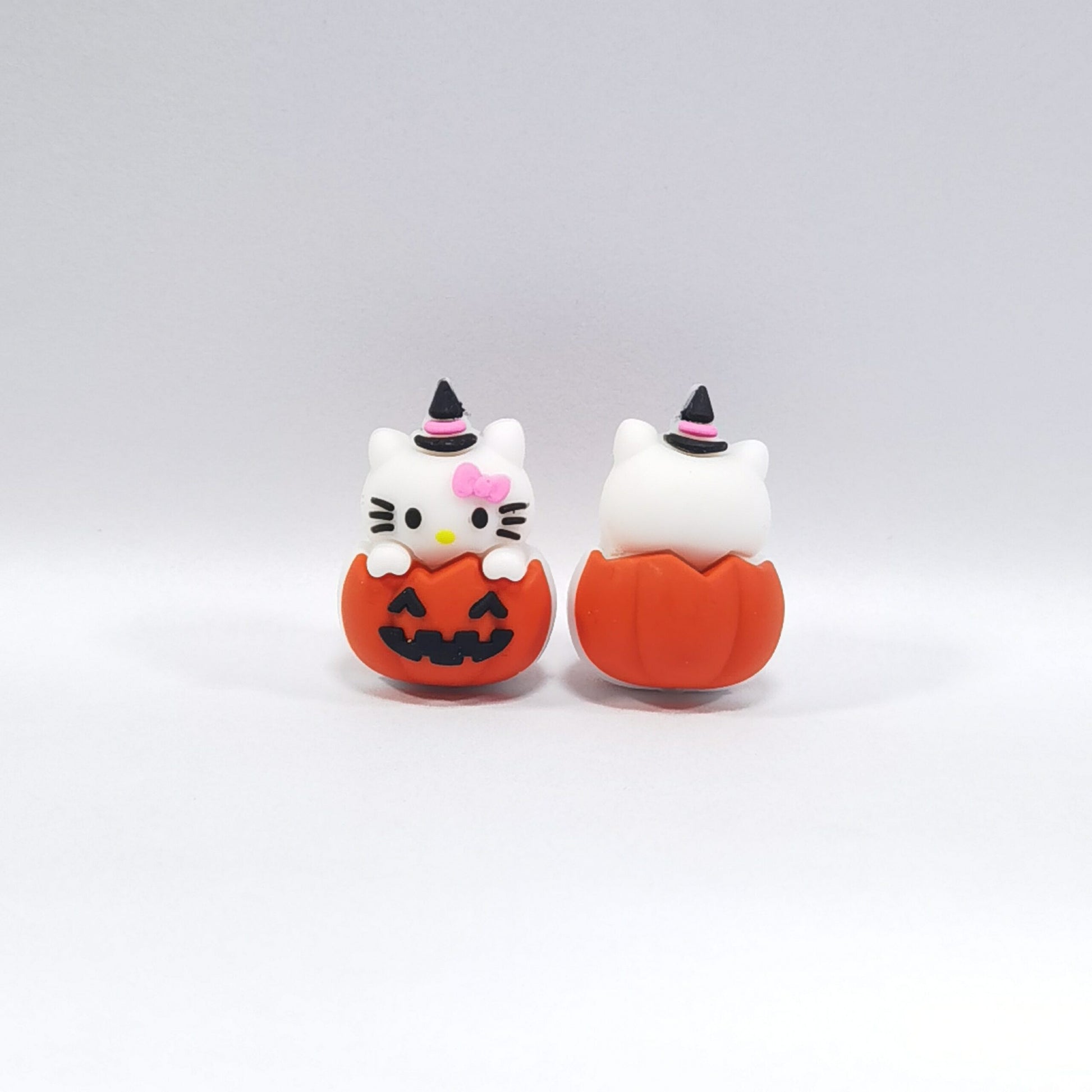 20Pcs Silicone 3D Focal Beads White Cat in Pumpkin Wearing Witch Hat