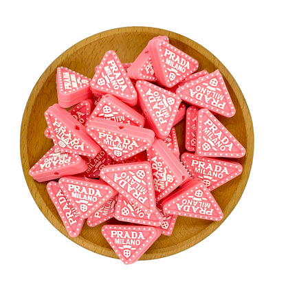20pcs Silicone Focal Beads Triangle with Lettering Raised Dots Border 2