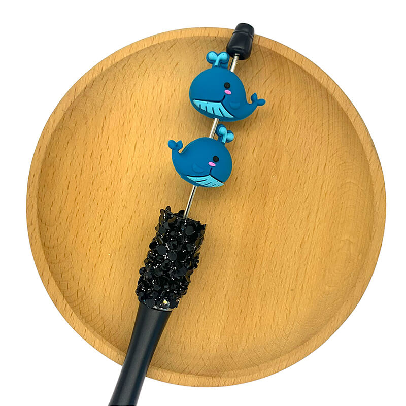 Silicone 3D Focal Beads Whale Side Profile with Tail Detail 2