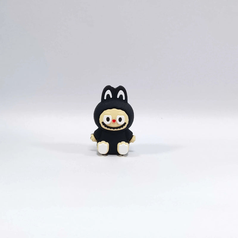20Pcs Silicone 3D Focal Beads Cartoon Figure Sitting Pose 13