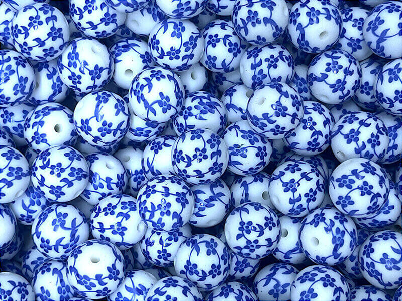 50pcs 15mm Blue Flower Print Silicone Beads White Background