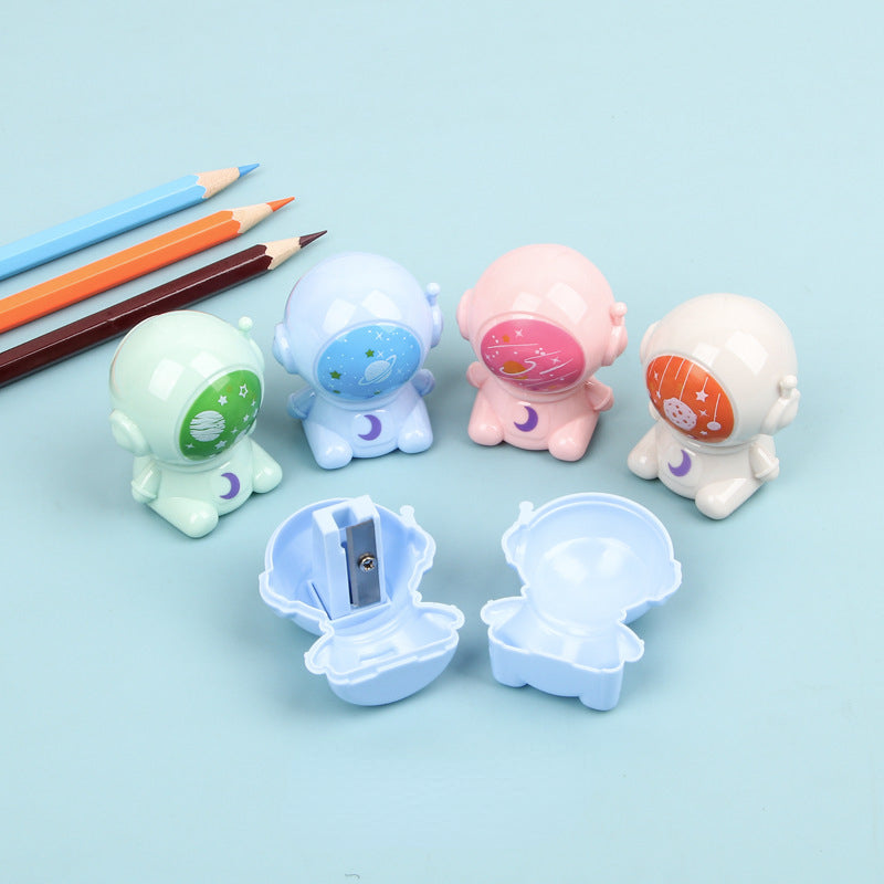 Mini Cute Animal Shape Manual Pencil Sharpener Plastic Toy 9