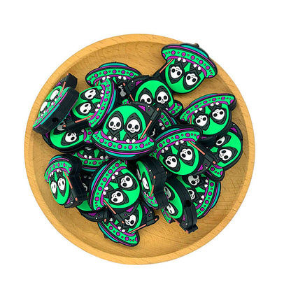 Silicone Focal Beads UFO Skull Aliens Holding Flag Detail 2