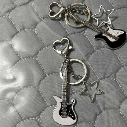 Guitar Five-Pointed Star Zinc Alloy Keychain with Heart Charm 11