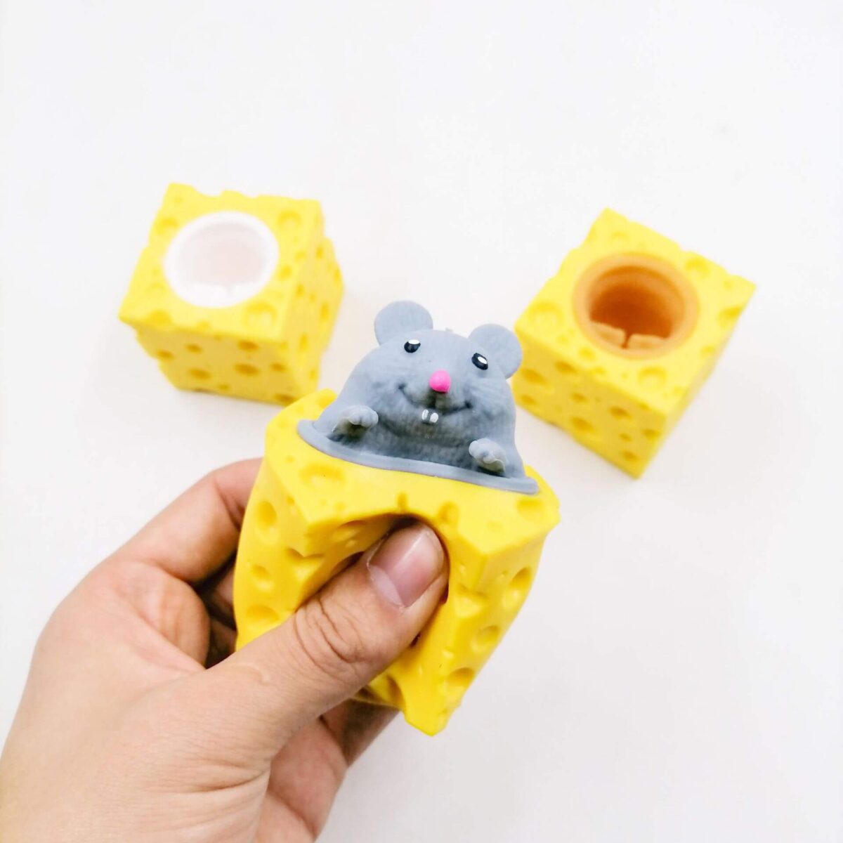 Pop Up Cheese Squirrel Squishy Toy 1