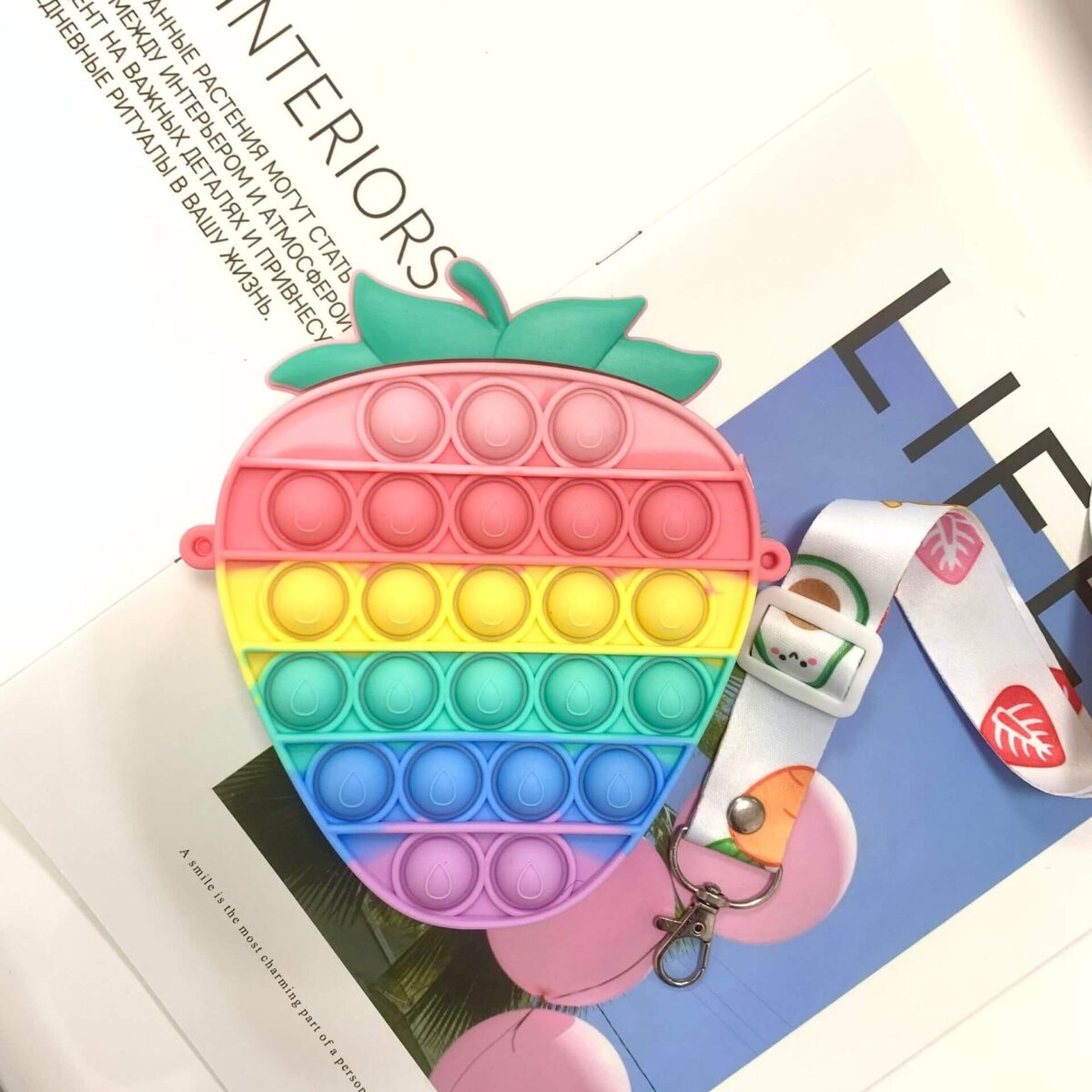 borongan Fidget Mainan Tas Bahu Push It Popper Strawberry Rainbow